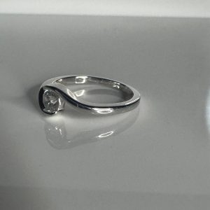 Natural diamond Ring