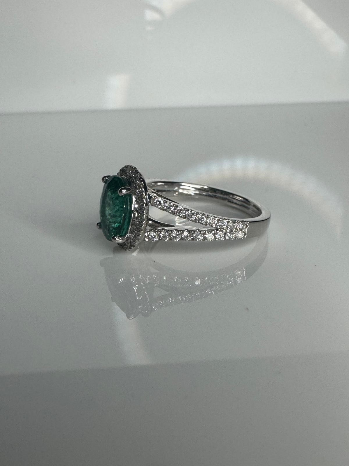 Oval Emerald Ring - Image 6